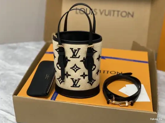 BUCKET VUITTON NANO LOUIS 0607